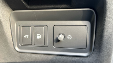 Land Rover Range Rover Evoque 1.5 P300e R-Dynamic SE 5dr Auto Hatchback